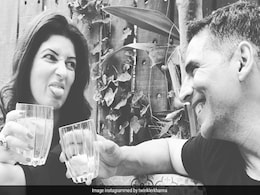 Valentine's Day 2020: Twinkle Khanna Drops iPad Truth Bomb And Akshay Kumar Is Mad Valentine's Day 2020: Twinkle Khanna Drops iPad Truth Bomb And Akshay Kumar Is Mad