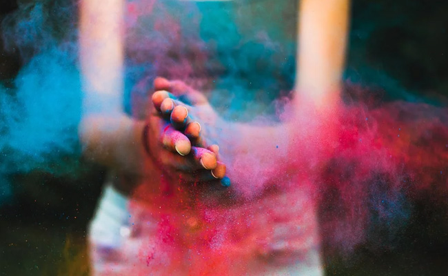Holi 2020: Avoid taking hot baths to prevent eczema flare ups