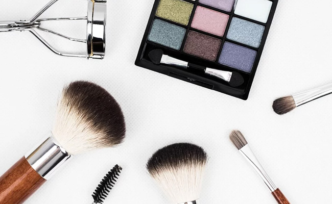 Women's Day Offers: Pick These Essential Beauty Products From Amazon