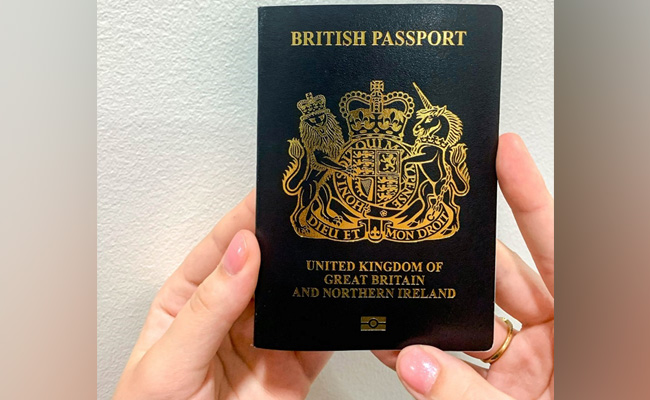 Britain To Start Issuing Post-Brexit Blue Passports Next Month