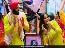 Bigg Boss 13: शहनाज की खातिर सरदार बने सिद्धार्थ शुक्ला, फिर यूं किया गिद्दा देखती रह गईं आरती-देखें Video Bigg Boss 13: शहनाज की खातिर सरदार बने सिद्धार्थ शुक्ला, फिर यूं किया गिद्दा देखती रह गईं आरती-देखें Video