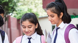 UP Board 2026: प्रैक्टिकल परीक्षाओं की आ गई तारीख, दो चरणों में होगी पूरी; यहां देखें पूरा शेड्यूल