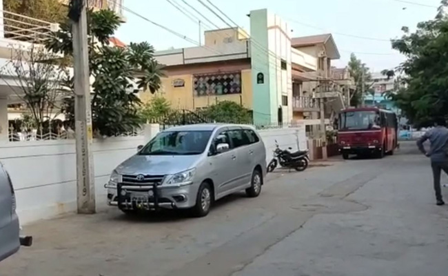 स्टील निर्माता के 44 ठिकानों पर आयकर विभाग की रेड, 175.5 करोड़ की बेहिसाब संपत्ति का खुलासा