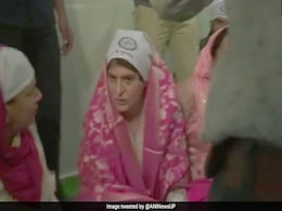 उत्तर प्रदेश में प्रियंका गांधी का हर कदम पहले BSP और बीजेपी के लिए बन रहा है बड़ी चुनौती? उत्तर प्रदेश में प्रियंका गांधी का हर कदम पहले BSP और बीजेपी के लिए बन रहा है बड़ी चुनौती?