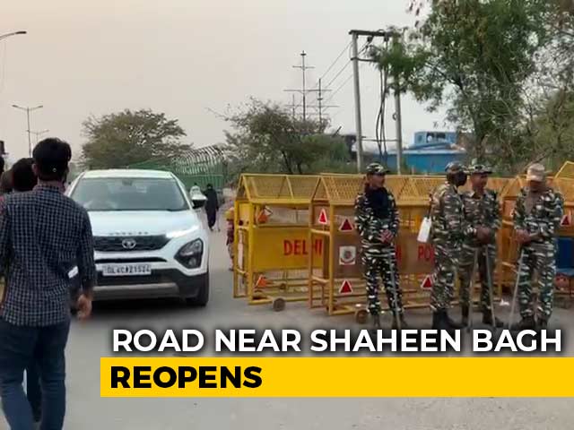 Road Near Delhi's Shaheen Bagh Reopened, Noida Link Blocked By Cops