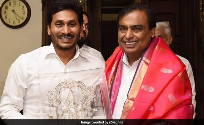 Mukesh Ambani Meets YSR Jagan Mohan Reddy In Amaravati