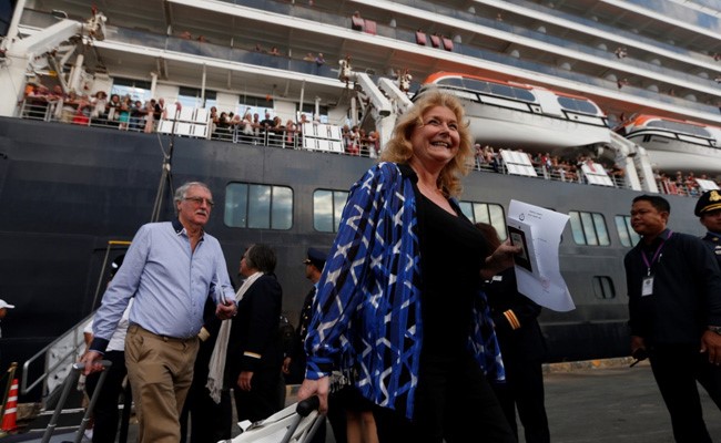 5,000 New Coronavirus Cases In China, Cruise Ship Disembarks In Cambodia