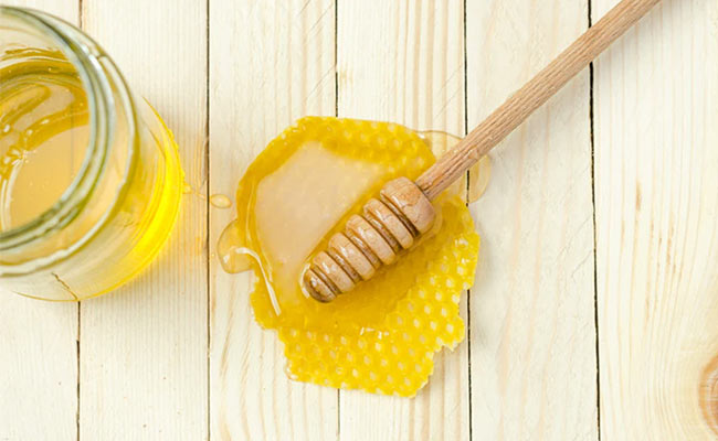 Honey can keep your skin moisturised and help you prevent acne