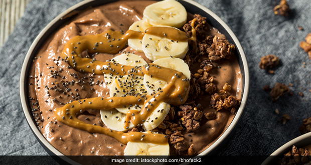 Make Protein-Rich, 5-Minute Choco Peanut Butter Smoothie Bowl For A Power-Packed Breakfast