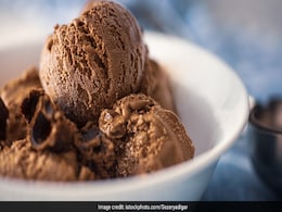 Cooking Tips: Make This Chocolate Ice Cream Without Any Cocoa Powder Cooking Tips: Make This Chocolate Ice Cream Without Any Cocoa Powder