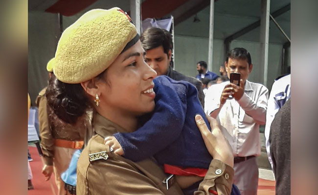 At Yogi Adityanath's Event, Cop On Duty With Infant Son In Her Arms