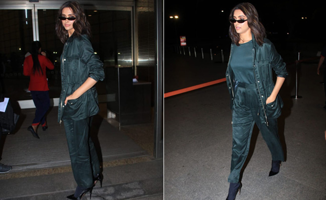 Deepika Padukone Leaves Us Green With Envy In A Chic Travel Look