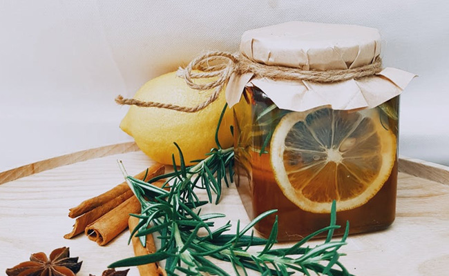 Make The Best Use Of These 4 Kitchen Ingredients To Remove Tan Naturally