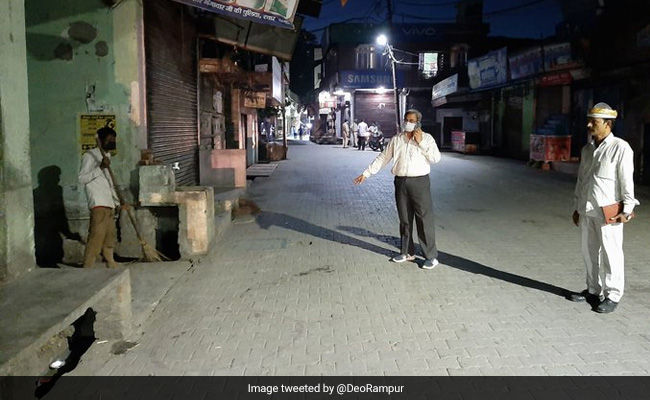 Uttar Pradesh Man Calls COVID-19 Helpline For <i>Samosas</i>. Then...