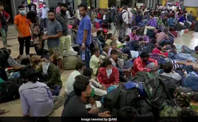 Coronavirus: Covid-19+ मरीजों की बढ़ती संख्या के बीच PM मोदी ने लोगों से की अपील, Tweet कर कहा...