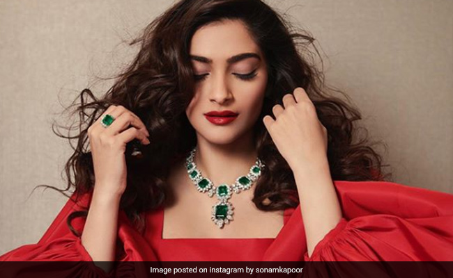 Sonam Kapoor's New Salad Recipe Is A Wholesome Bowl Of Nutrition And Flavour