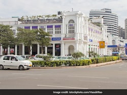 Child Among 2 Injured After Traffic Pole Collapses In Delhi's Connaught Place