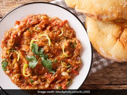 Looking For An Easy And Quick Indian Dinner Recipe? Try Punjabi Baingan Bharta