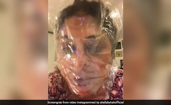 "How Lungs Are Gonna Feel": Shefali Shah Shrink Wraps Head For Coronavirus Truthbomb