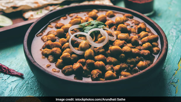 Indian Cooking Tips: How To Make Authentic Punjabi Masala Chana (Recipe Inside)
