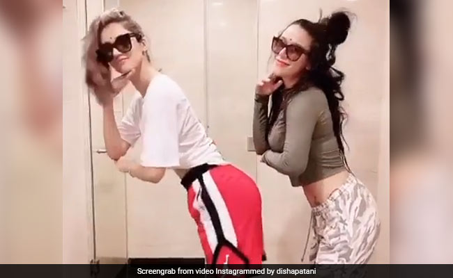 दिशा पटानी ने घर में कैद होकर भी खींचा सबका ध्यान, टाइगर श्रॉफ की बहन के साथ डांस करती आईं नजर- देखें  Video