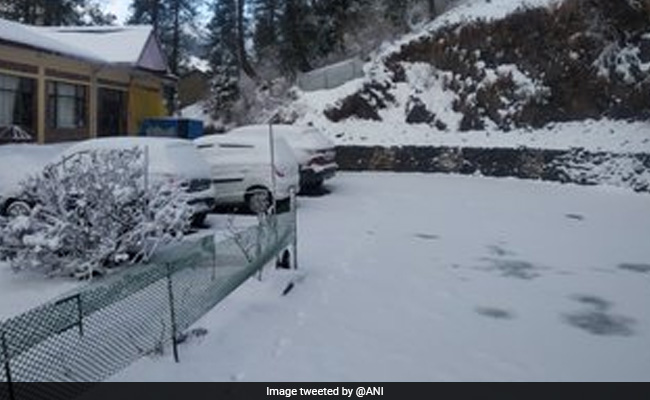 Several Roads Including NH-5 Blocked After Fresh Snowfall In Himachal Pradesh