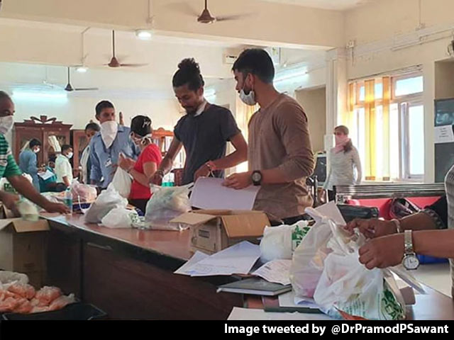 Scramble In Goa For Essentials As Stores Open Amid Lockdown, Say Locals