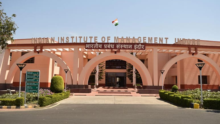 IIM इंदौर में इस बार 82.5 लाख का हाईएस्ट पैकेज मिला, 240 से ज्यादा कंपनियों ने दिए जॉब ऑफर