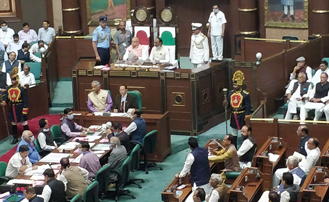 Kamal Nath Gets 10-Day Break Over Coronavirus, BJP Goes To Supreme Court