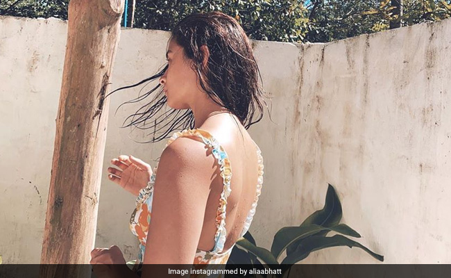 Alia Bhatt, Missing Vacation Days With Ranbir Kapoor, Instagrams Sun-Kissed Pic