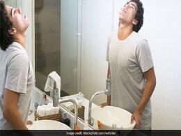 Oil Pulling: Know The Method And Benefits Of This Ayurvedic Practice Oil Pulling: Know The Method And Benefits Of This Ayurvedic Practice