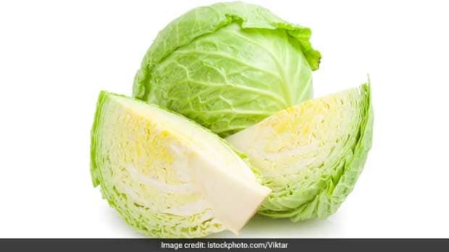 Chronic Kidney Disease: Cabbage are rich in phytochemicals, substances that detoxify the body