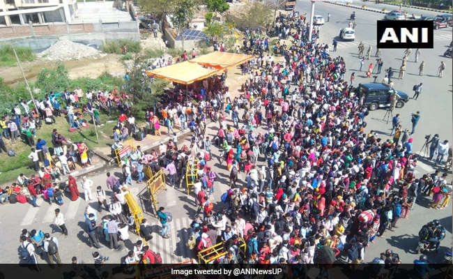 Coronavirus: सुप्रीम कोर्ट का आदेश, फर्जी खबरों से घबराहट पैदा करने वालों को मिलेगा दंड