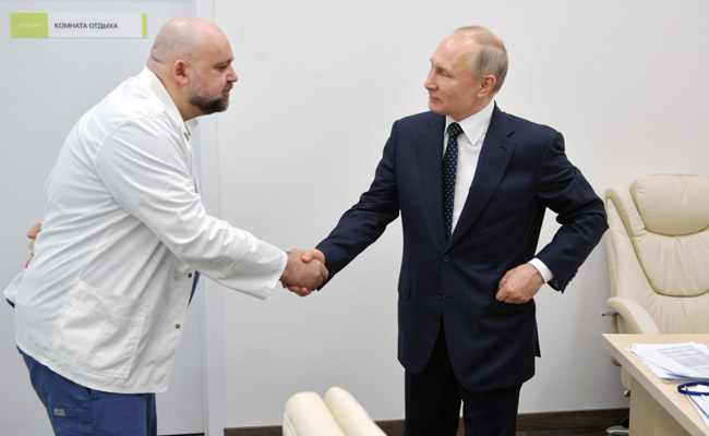 Top Russian Doctor Diagnosed With Coronavirus Met Putin Last Week