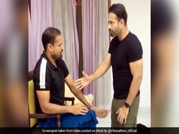 इरफान पठान ने हाथ मिलाने के लिए बढ़ाए हाथ तो यूसुफ ने पीछे हटकर किया कुछ ऐसा, 1 करोड़ से ज्यादा बार देखा गया Video इरफान पठान ने हाथ मिलाने के लिए बढ़ाए हाथ तो यूसुफ ने पीछे हटकर किया कुछ ऐसा, 1 करोड़ से ज्यादा बार देखा गया Video