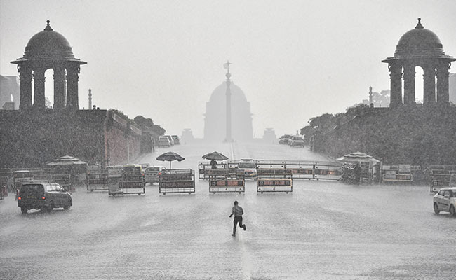 Rain, Hailstorm In Delhi, Nearby Areas Till May 6: Weather Office