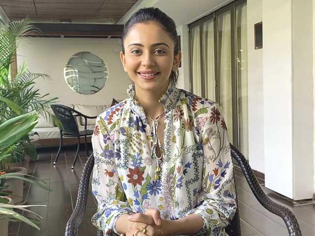 Rakul Preet Singh Is Having A Good Food Day In Maldives With Her Family; See Pic