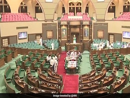 MP Vidhan Sabha: स्वास्थ्य अधिकारी की नियुक्ति का मामला सदन में गूंजा; कांग्रेस MLA ने लगाए ये आरोप MP Vidhan Sabha: स्वास्थ्य अधिकारी की नियुक्ति का मामला सदन में गूंजा; कांग्रेस MLA ने लगाए ये आरोप