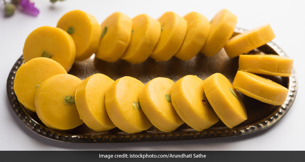 Holi 2022: Try This Mathura-Special Kesar Peda Mithai For Your Festive Menu (Watch Recipe Video)