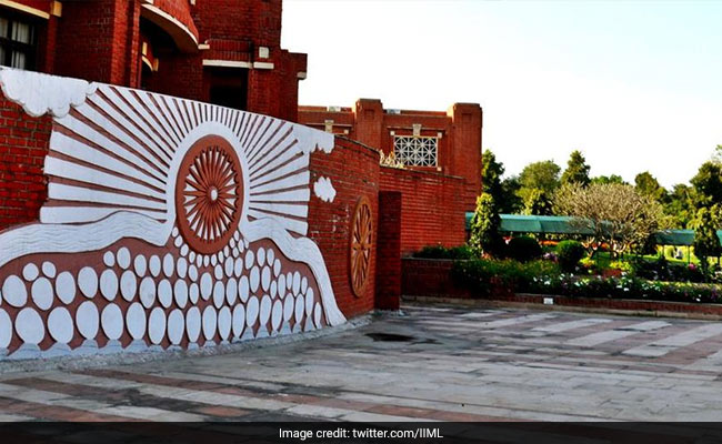 IIM Lucknow Introduces Course On Indian Philosophy, Includes Theory Of 'Karma'