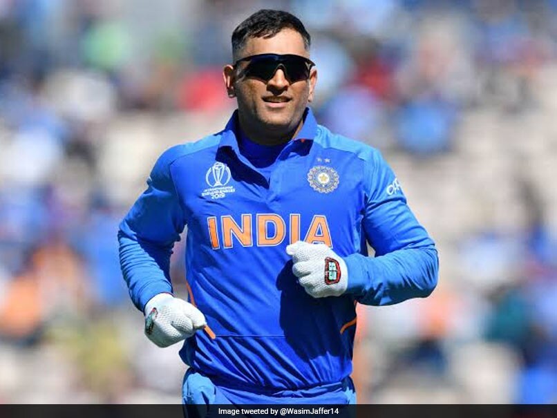 इस दिग्गज ने Dhoni का किया समर्थन, फिट रहने पर भारतीय टीम में होनी चाहिए वापसी