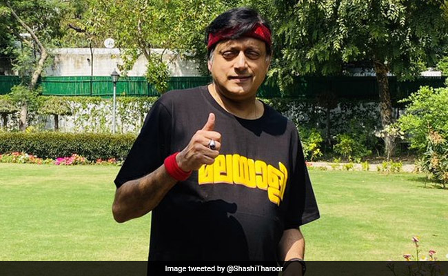 What Top Personalities Are Doing As India Observes "<i>Janata</i> Curfew"