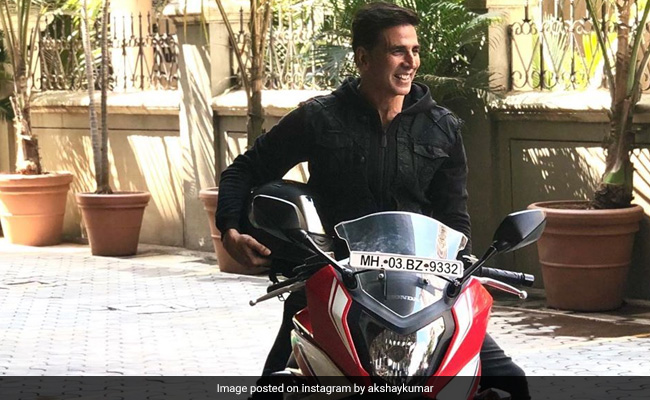 <i>Sooryavanshi</i> Trailer Launch: Akshay Kumar Rode A Bike, Ranveer Singh Was Late