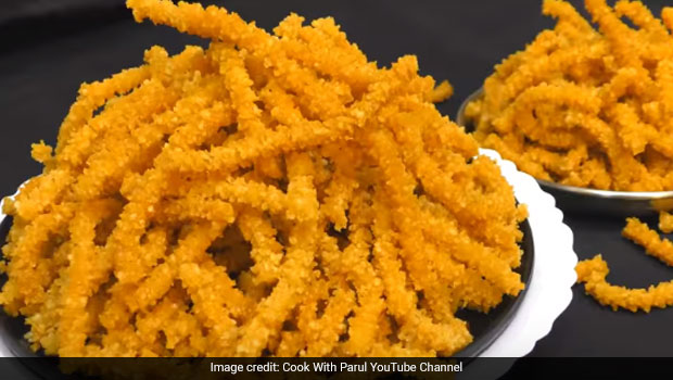Chaitra Navratri 2021: How To Make Vrat-Friendly Sabudana-Aloo Kurkure At Home (Recipe Video Inside)
