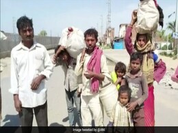 220 किलोमीटर पैदल चलकर कानपुर जा रहा है यह परिवार, बॉलीवुड डायरेक्टर ने शेयर की Photo 220 किलोमीटर पैदल चलकर कानपुर जा रहा है यह परिवार, बॉलीवुड डायरेक्टर ने शेयर की Photo