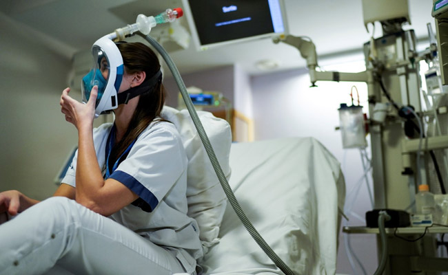 Hospitals In Europe Turn To Snorkel Masks To Ease Respirator Overload
