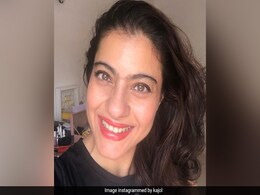 Like Kajol, Try 'A Stick Of Lipstick And A Wash Of Mascara' During Home Quarantine Like Kajol, Try 'A Stick Of Lipstick And A Wash Of Mascara' During Home Quarantine