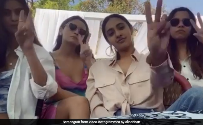 How Alia Bhatt Spent Her Birthday With Sister Shaheen And Best Friend Akansha Ranjan Kapoor