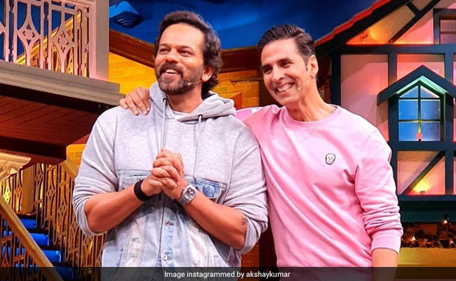 अक्षय कुमार ने उड़ा दी कपिल शर्मा की नींद, सुबह 7 बजे ही पहुंच गए सेट पर, देखें Pics