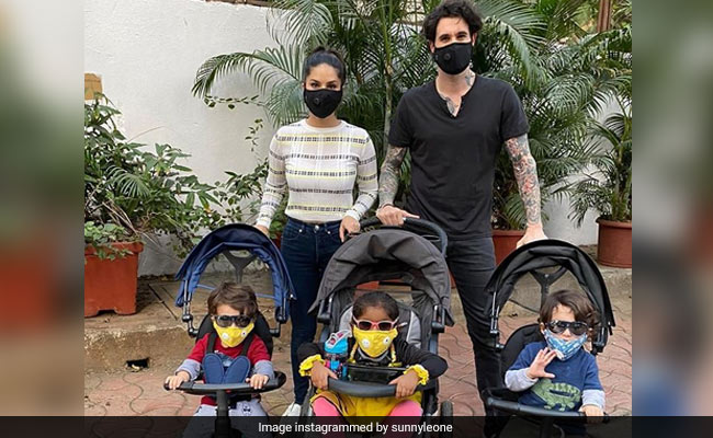 Coronavirus: सनी लियोन अपने बच्चों को सिखा रही हैं मास्क पहनना, Photo शेयर कर लिखा...